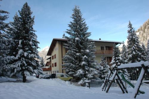 IHR Hotel Villa Emma - main image
