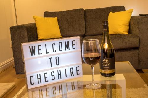Cosy Home In The Heart Of Cheshire - FREE Parking - Professionals, Contractors, Families - Winsford