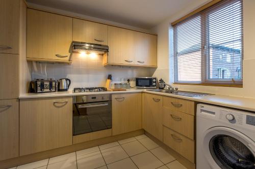 Cosy Home In The Heart Of Cheshire - FREE Parking - Professionals, Contractors, Families - Winsford