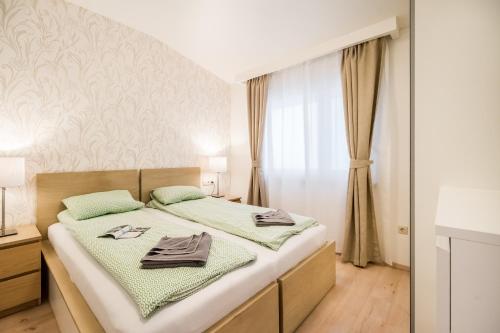 The Lion's Loft Apartment - 4BR & 3BA - Terrace - AC, Budapešť (fotografie 10)