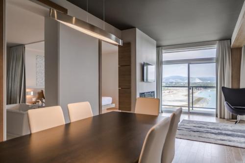 ระเบียง/ชานเรือน, Hotel du Domaine, centre de villegiature et de congres in เธทฟอร์ด มีเน (ควิเบก)