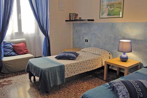 B&B Blue Home - image 7