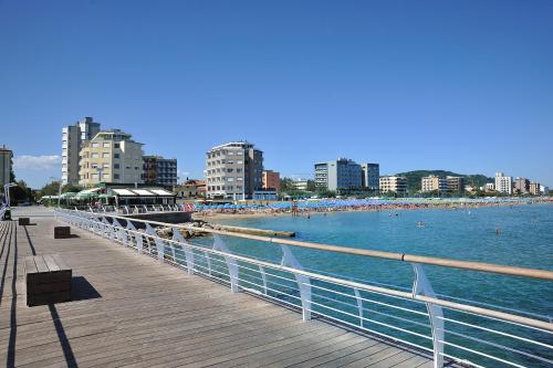 المنطقة المحيطة, Clipper in Pesaro City Center