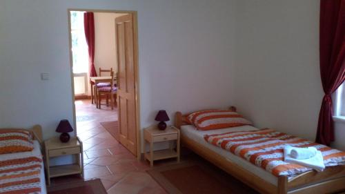 Sextuple Room