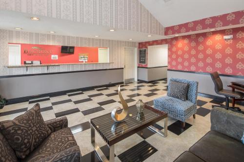 Baymont by Wyndham Cleveland - image 4