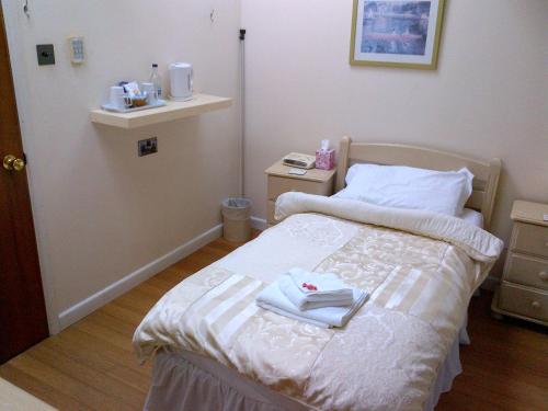 Grove House - Woodbridge - image 4