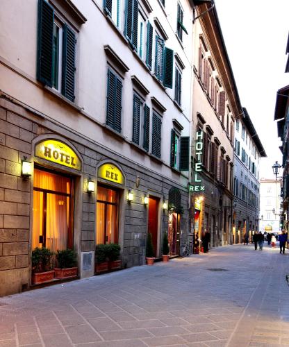 Sissepääs, Hotel Rex near Museo Leonardo Da Vinci