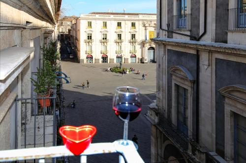  Sicily Wonderful Piazza Universita’, Ferienwohnung in Catania