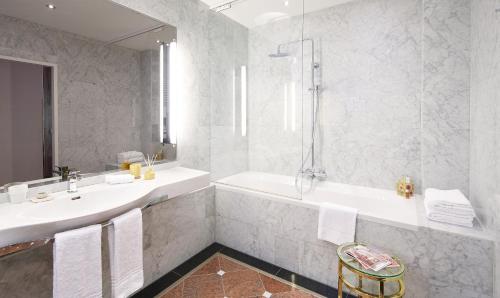 Living Hotel an der Oper - image 4