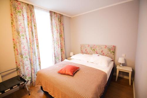 das kleine Hotel in München - image 9