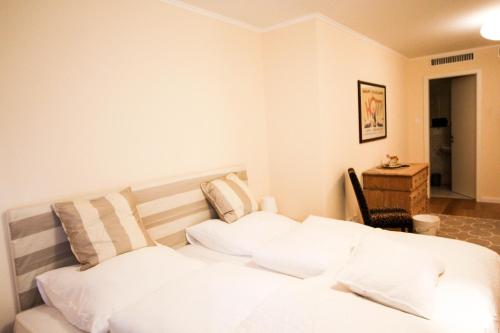 das kleine Hotel in München - image 8