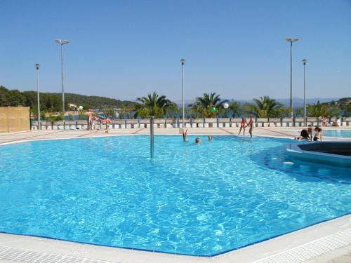  Apartment Mate in Nečujam