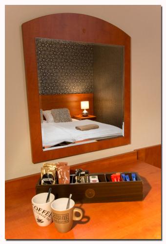1 twin bed