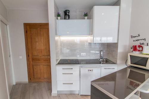 Apartamentos Palm Beach Club Carihuela - image 11