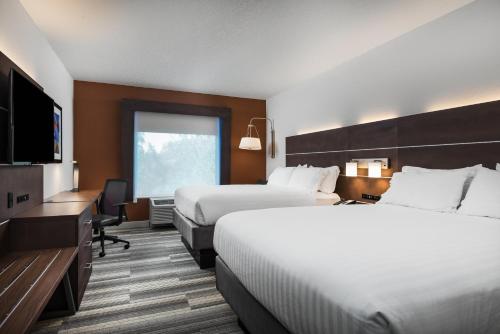 Holiday Inn Express Hotel & Suites Bartow an IHG Hotel - image 2