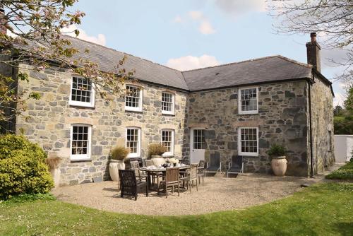 Bonython Farmhouse, , Cornwall