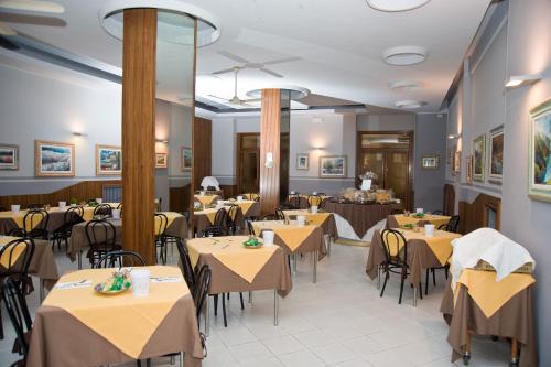 Pub/Lounge, Hotel Milano in Pistoia városközpont