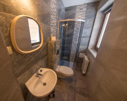 Pokoje i Apartamenty Nad Potokiem, Закопане (фото 11)