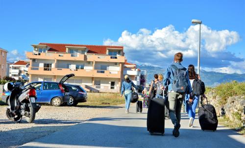  Apartments & Rooms Full of Life in Novalja