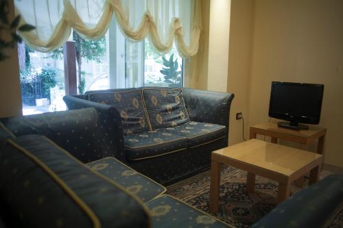Hotel Cannes - image 10