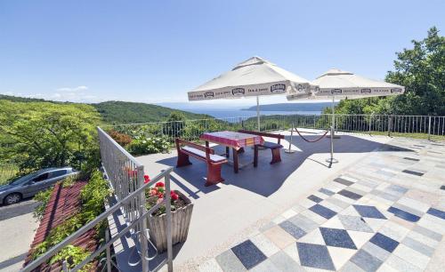  Apartments Andela in Brseč