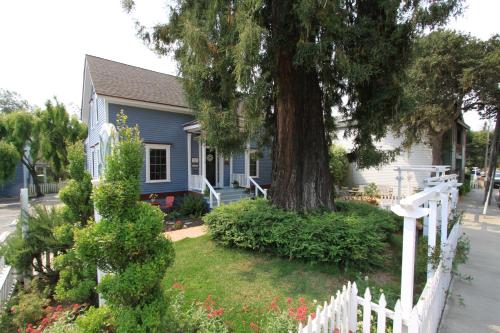 Olallieberry Inn Bed and Breakfast