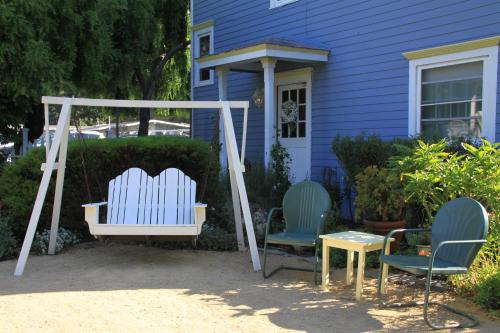 Olallieberry Inn Bed and Breakfast - main image