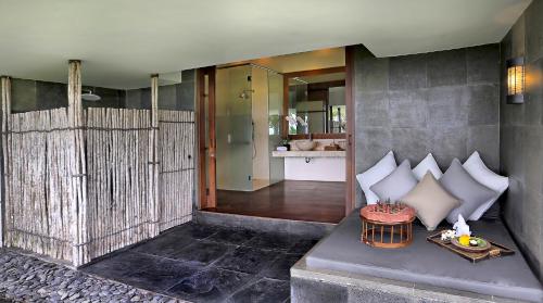 King Suite image 6