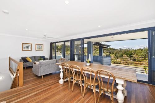 . 143 Matthew Flinders Drive, Port Macquarie