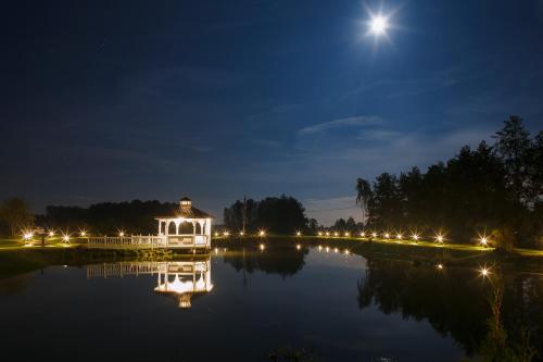 A szálláshely kívülről, Czarny Staw in Aleksandrow Lodzki