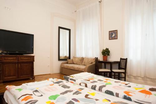 Ariel Studio Close to St. Stephen Basilica - image 14