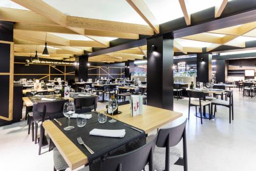 Restoran, Hotel Roc Meler in Prats