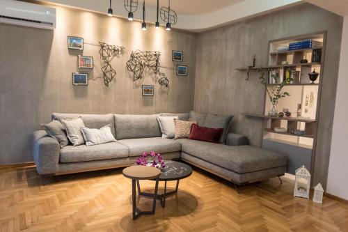  F & B Collection - Jetties & Moorings central apt in Kavala