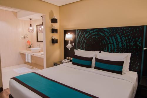 Signature Hotel Al Barsha - image 2
