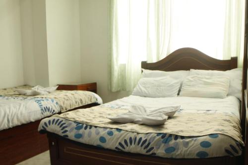 2 double beds