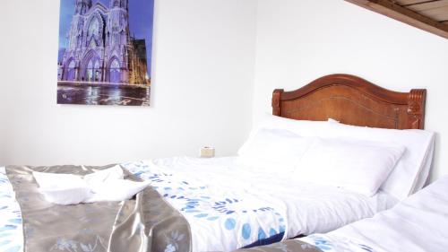 1 double bed, 1 twin bed