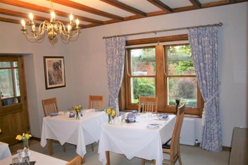 West Acre House - image 10