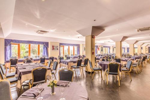 Marina Club Hotel in Cellole