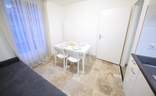 Cozy Studio (102) close to Cornavin Train Station, Ginevra (foto 11)