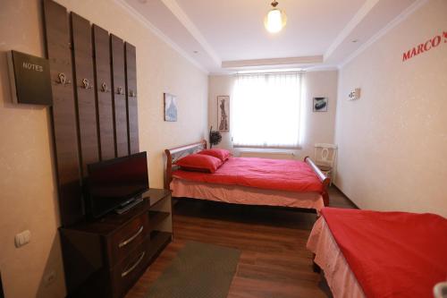 Deluxe Double Room (2 Adults + 1 Child)