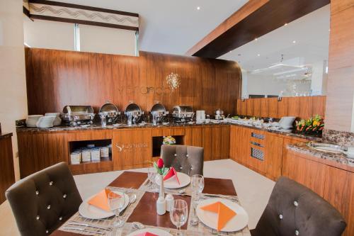 Signature Hotel Al Barsha, Dubái (foto 10)