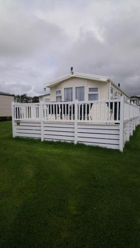 Bude Caravan Caromax - Families And Couples Only