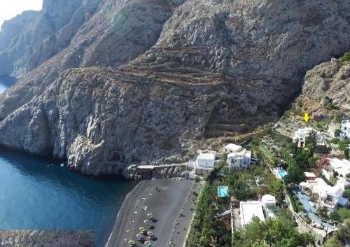 Moschatos Beach House