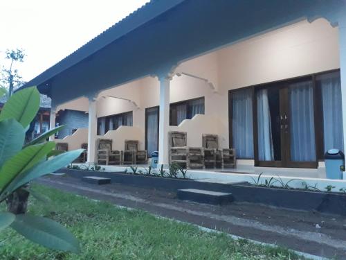 Ila Homestay - Tap to explore photos