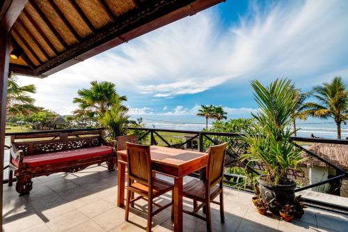 Restaurant, Arton Resort & Beach Club near Tembles Beach