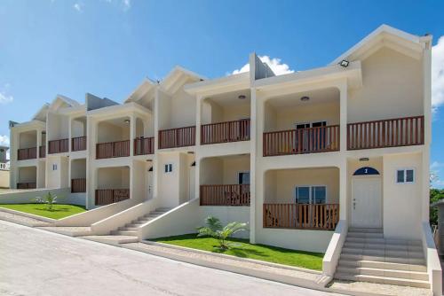Luxury 2BR Home facing Beach w/Pool Montego Bay #5