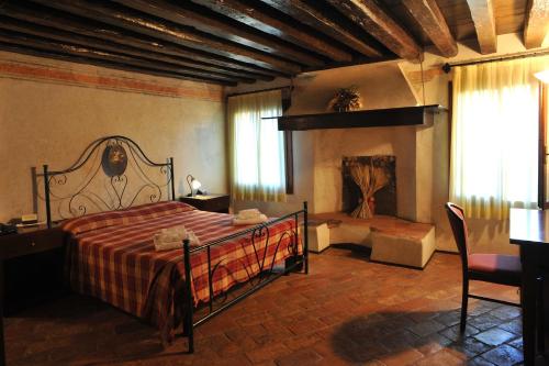 2 twin beds