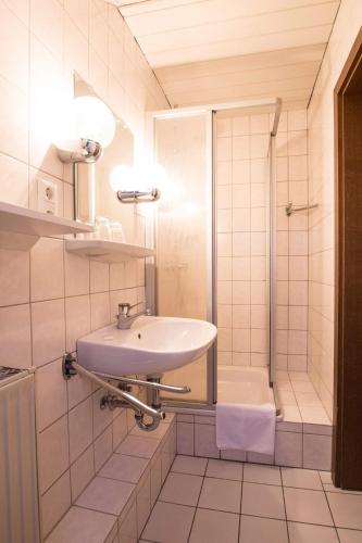 Double Room image 2