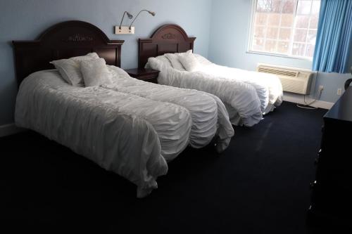 Royal Inn - image 4