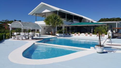 Barracuda apartments, Sámara